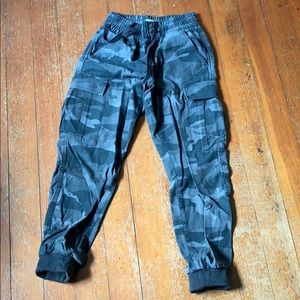 Grey Aritzia camo joggers